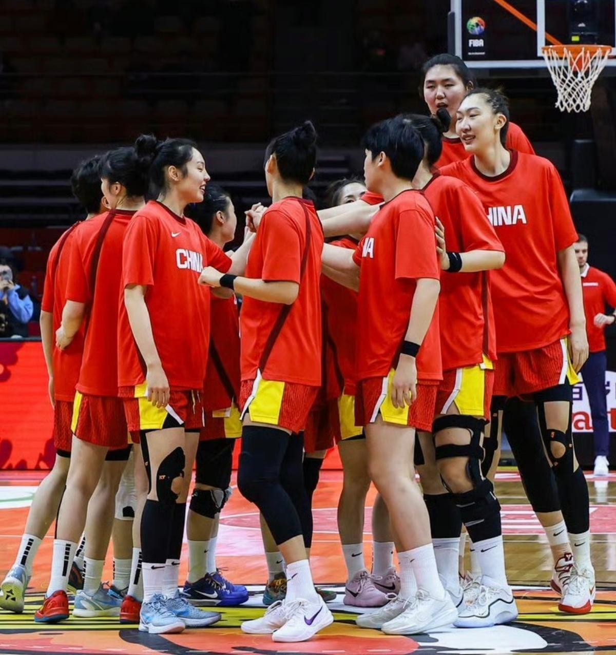 开云体育官网-一场10分险胜,中国女篮今夜击败捷克队!王思雨14分,韩旭12分