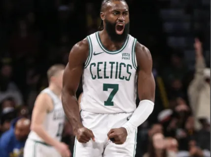 开云体育下载-队史第16位!杰伦-布朗职业生涯首次单赛季得分突破2000分