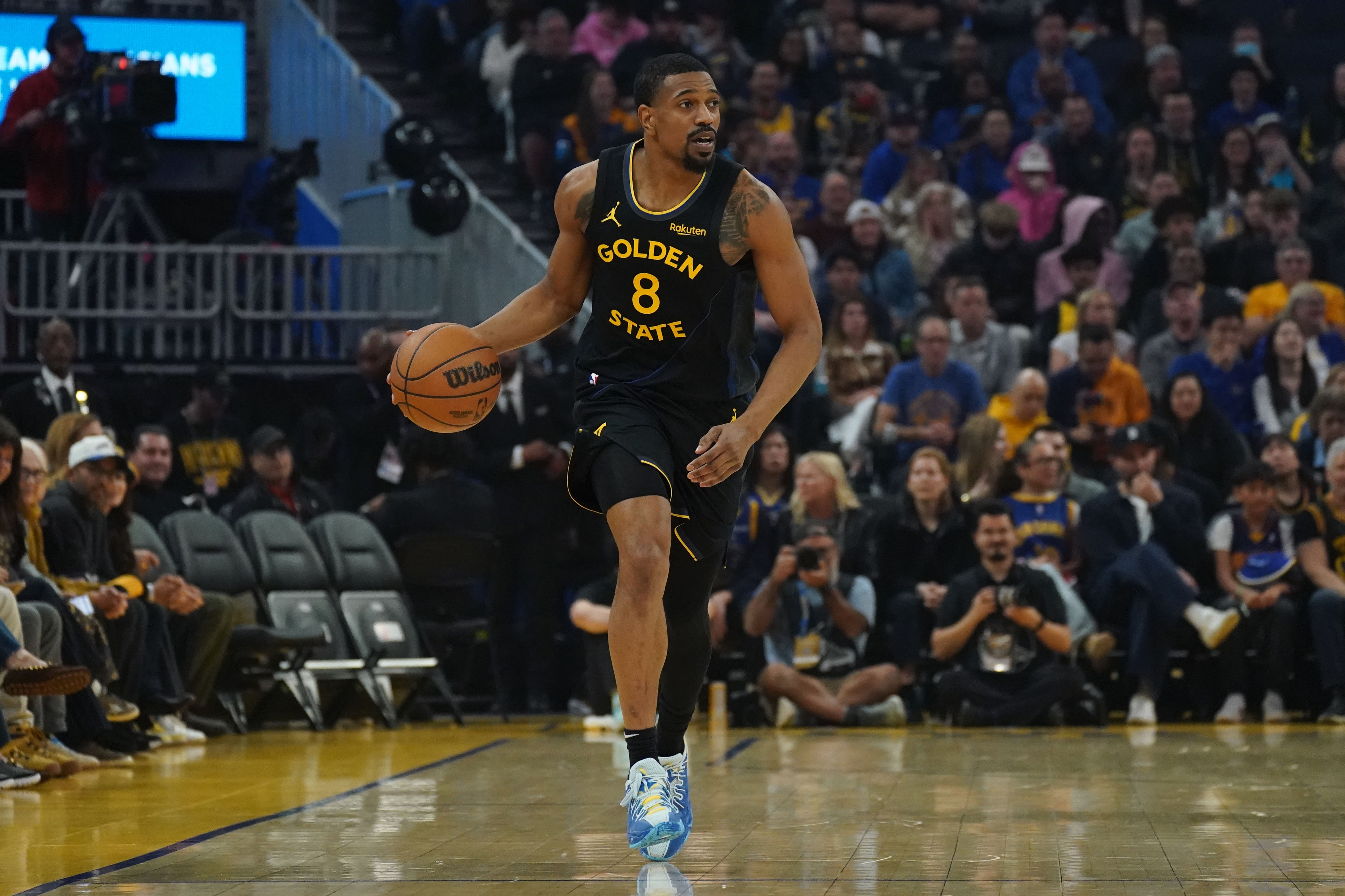 梅尔顿:我一直想办法走出最近的低谷期 队友们一直给我信心